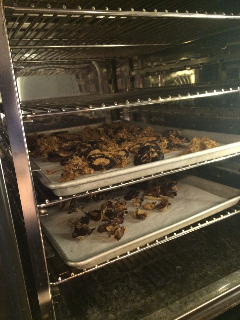 Dehydrate reserved Kombu, mushrooms and bonito. Grind and use to season rice