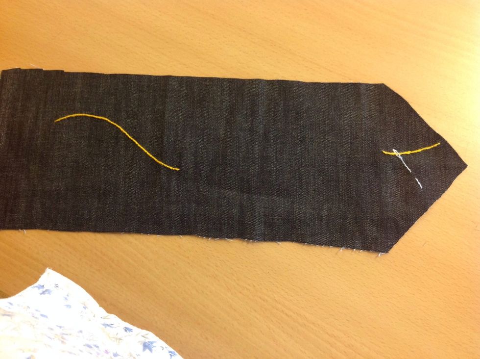 Dekorera ditt fodral med broderi, applikation eller textiltryck.