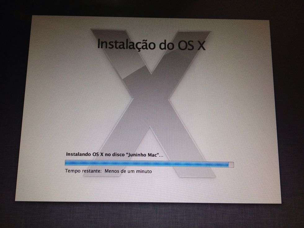 Despu\u00e9s de cerveza y media y tres cigarrillos el proceso estar\u00e1 a menos de un minuto de concluir. Si ten\u00eda el sistema de protecci\u00f3n de pantalla activado, y se apaga el monitor, toque una tecla y listo