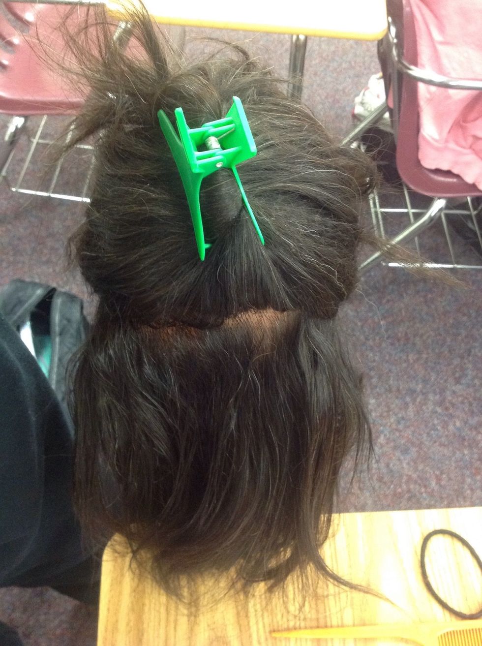 Detangle and part hair horizontally