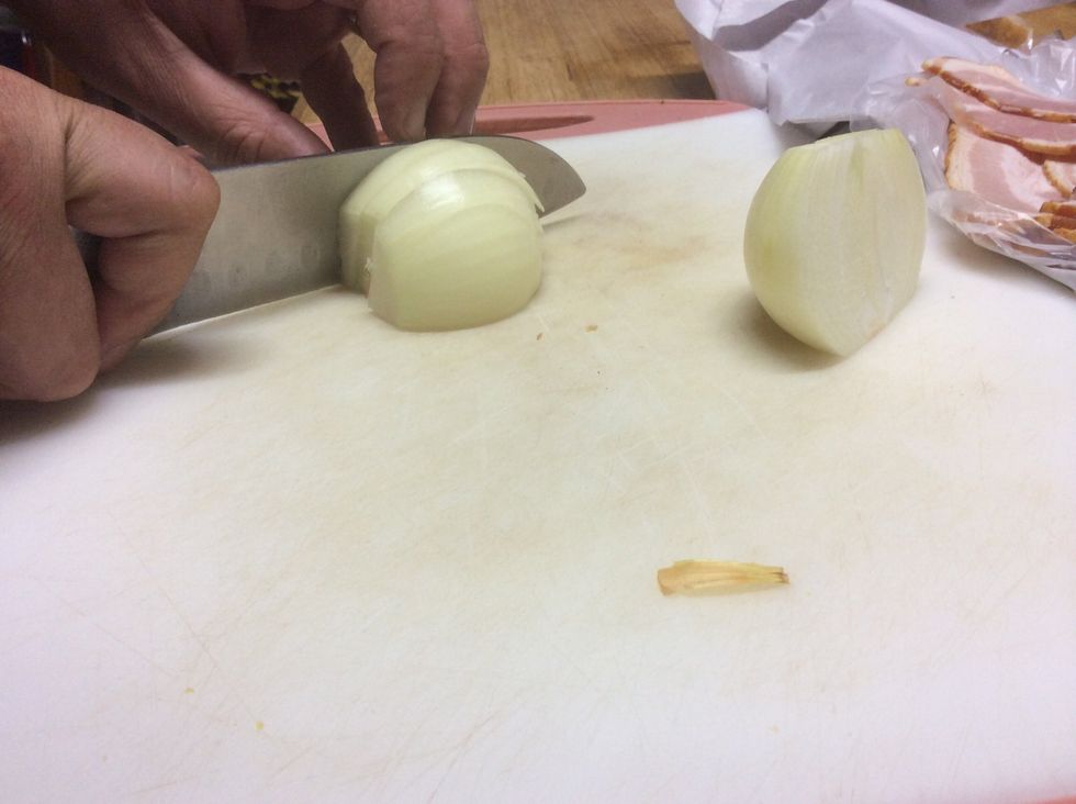 Dice the onion into small pieces