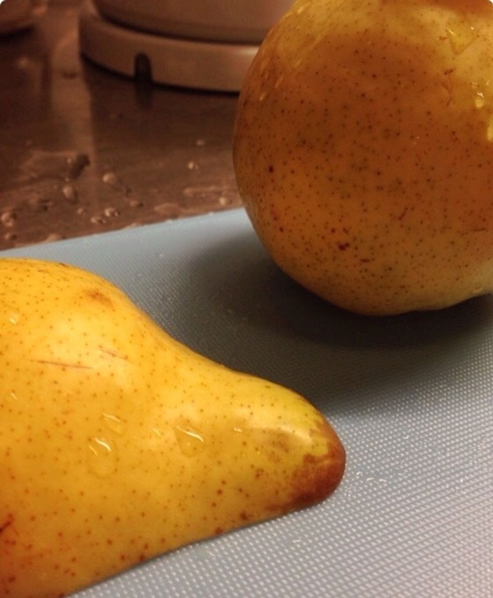 Dice the pears (there's no need to peel them).