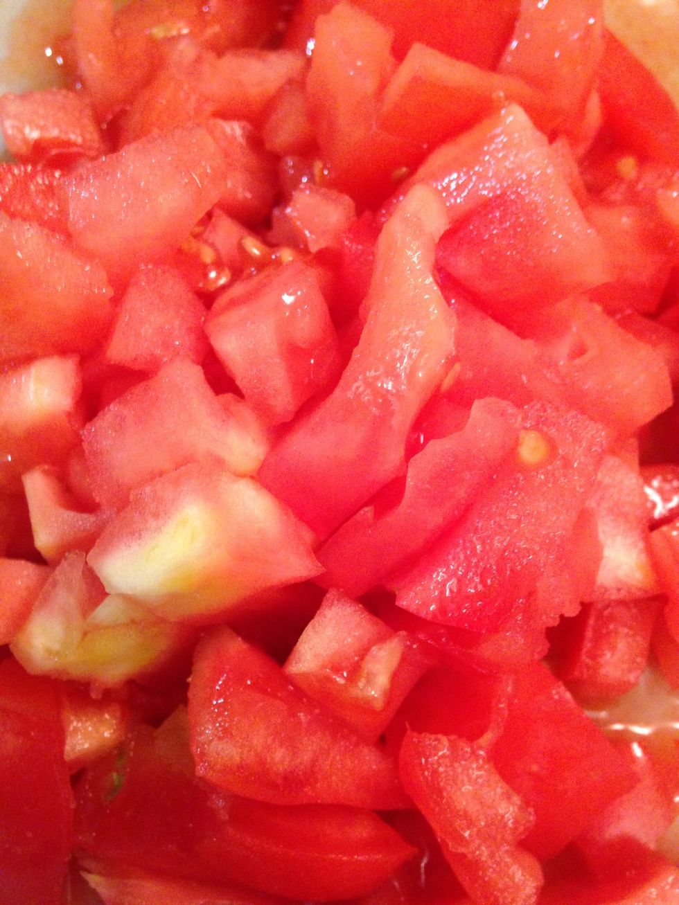 Dice the tomato
