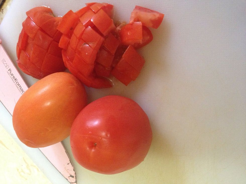 Dice the tomatoes