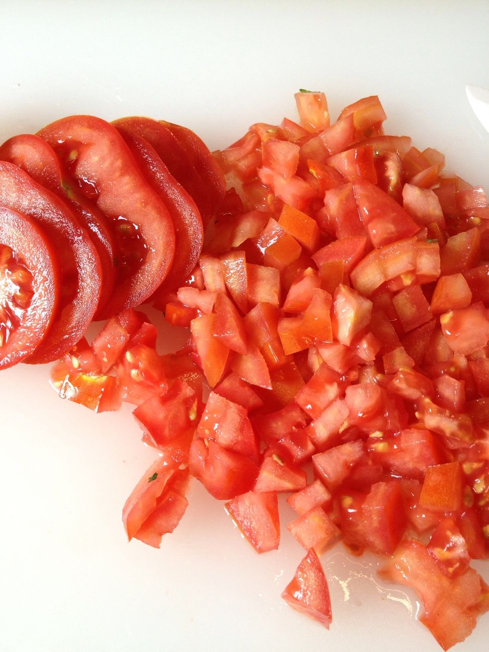 Dice tomatoes