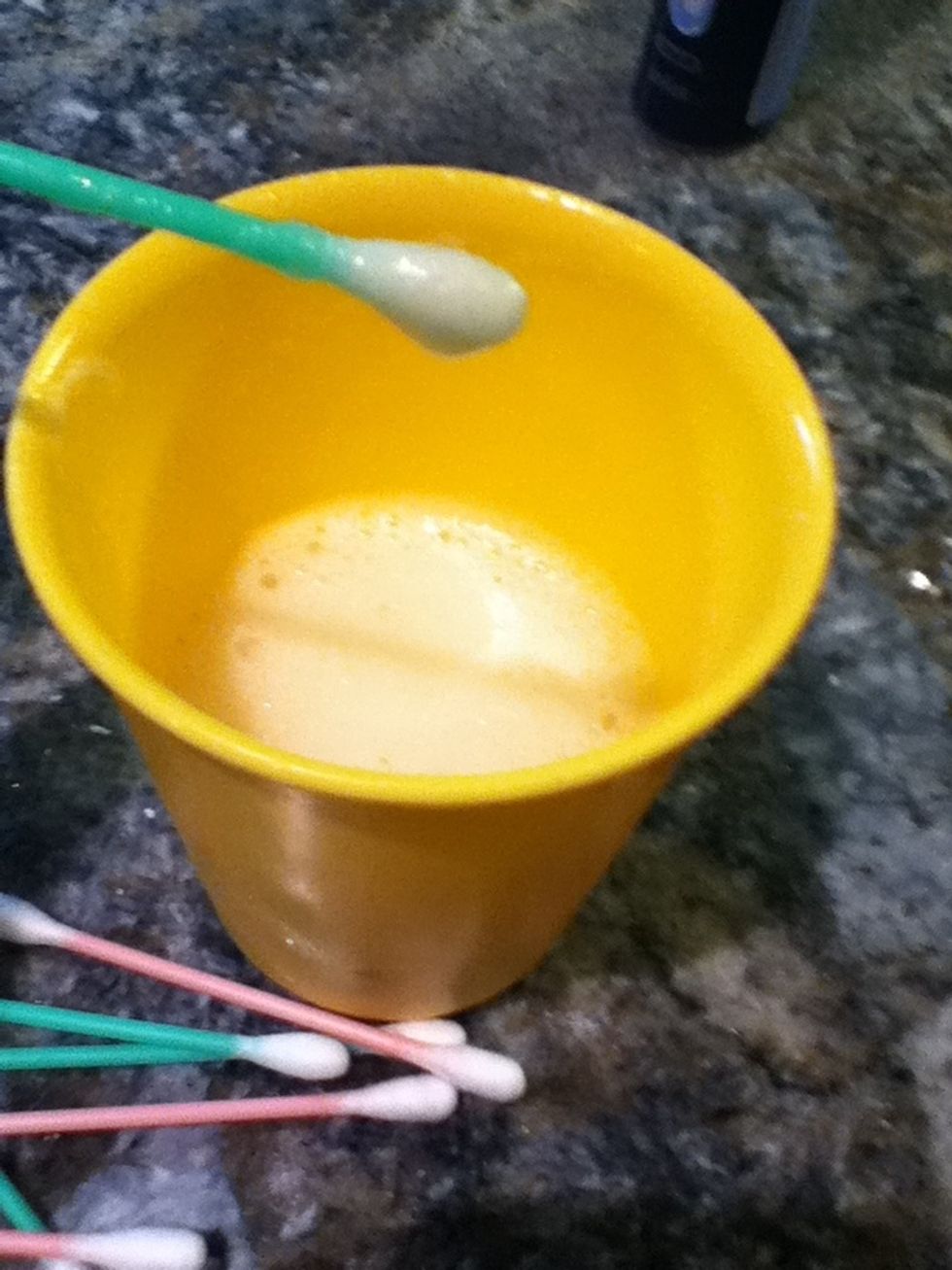 Dip q tip in mix and apply to teeth!!