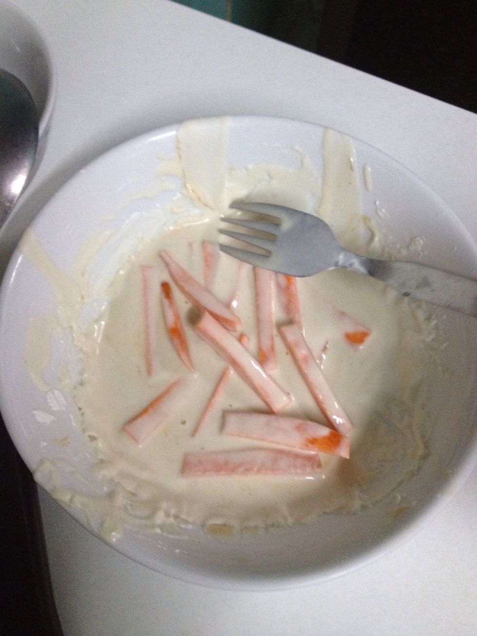 Dip vegetable in mixed flour
