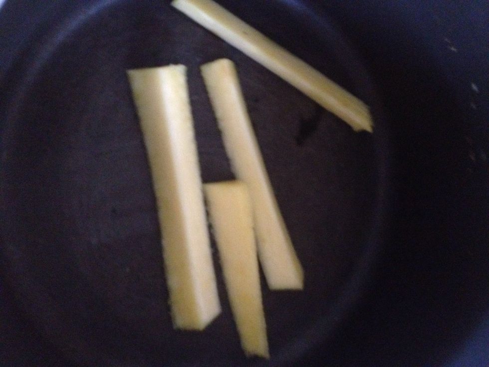 Discard the cores or use for pickling liquid if you are canning like I am.