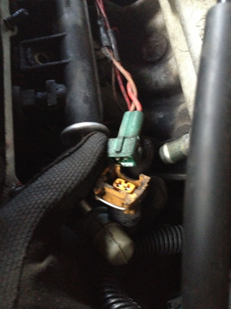 Disconnect fuel injector wire harness