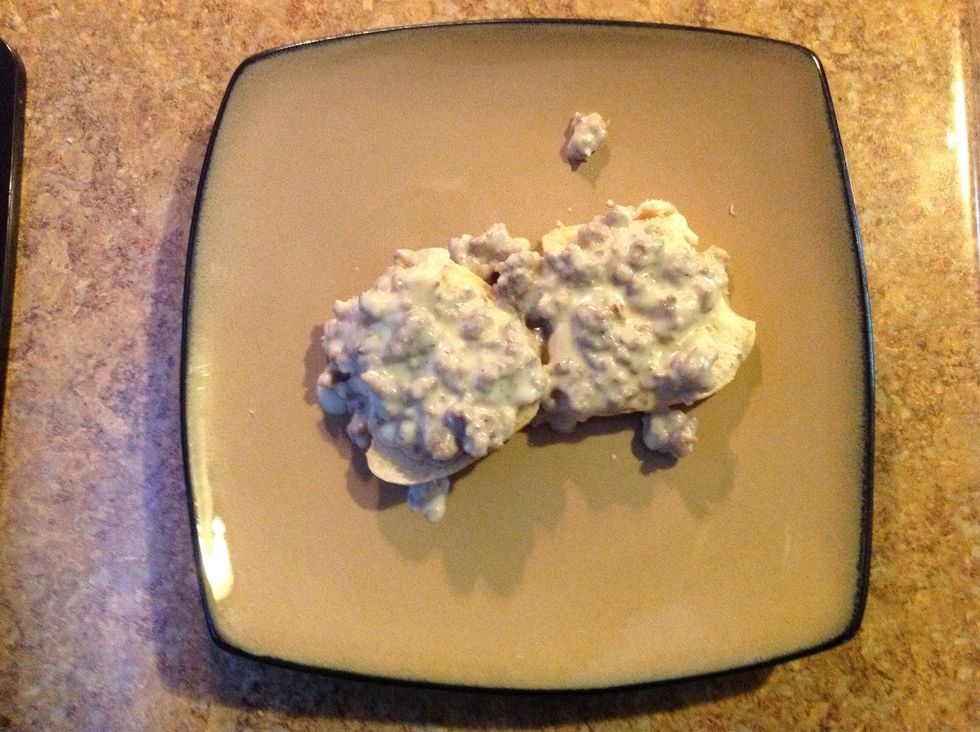 Divide a biscuit in half on a plate & top each half with some delicious sausage gravy. Now your ready to enjoy the best home cooked southern "Sausage Gravy & Biscuits".\ud83c\udf74\ud83c\udf72\ud83d\udc69 Happy eats!