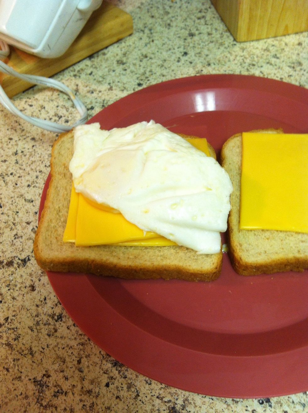 Do not cook too long! Well unless you like more cooked eggs lol. I only cook for about 10-15 seconds on the flipped side. Just long enough to seal the yolk. Then my bf likes it with bread and cheese!