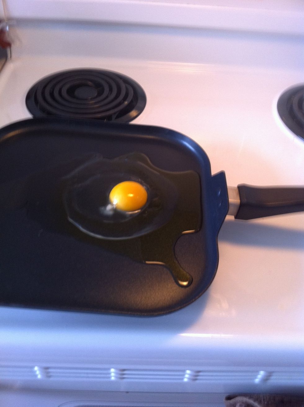 Do not overturn egg.