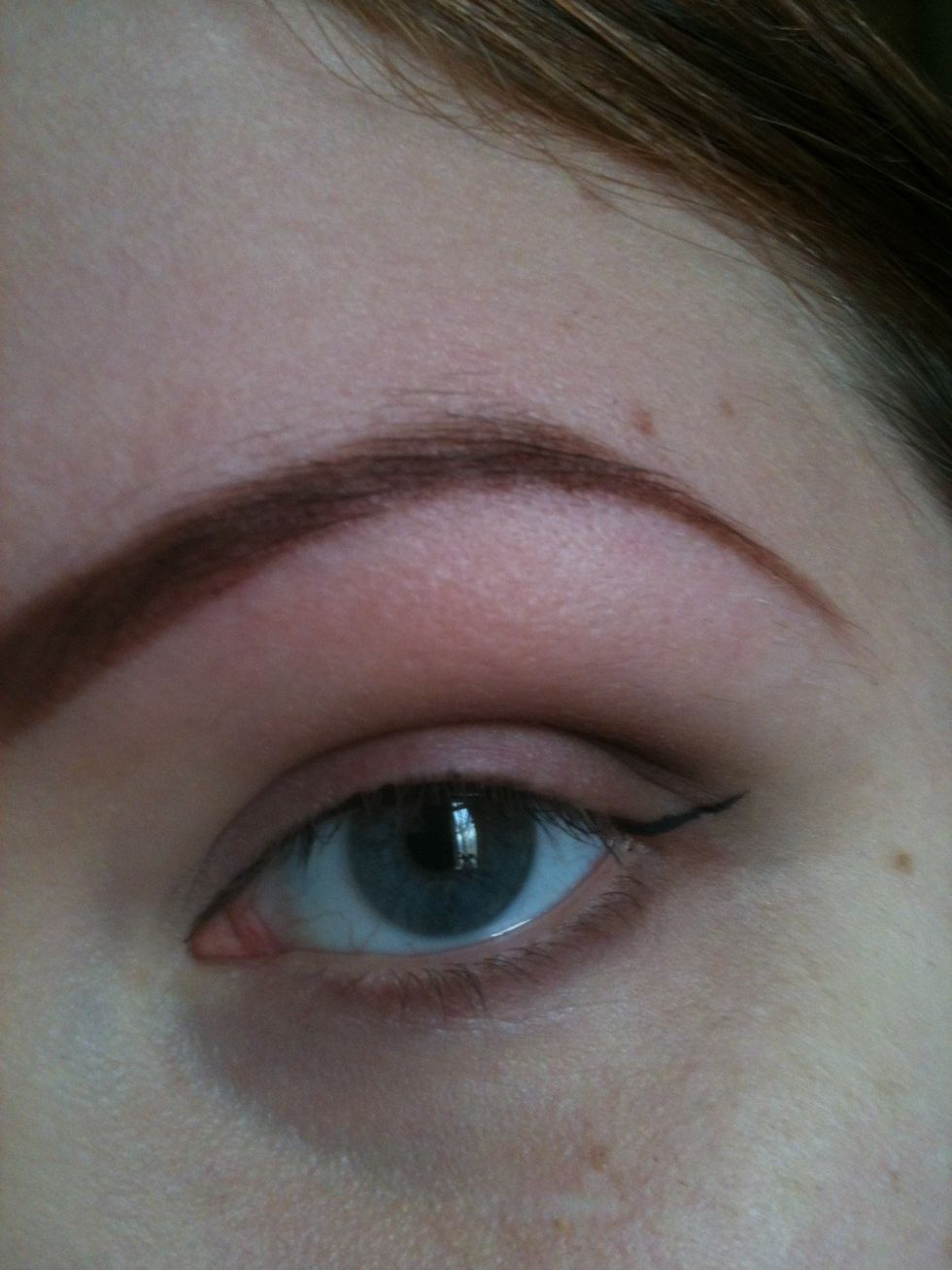 Do the base of your flick. I will either use that line as a centre basis or as the lower line of the flick.