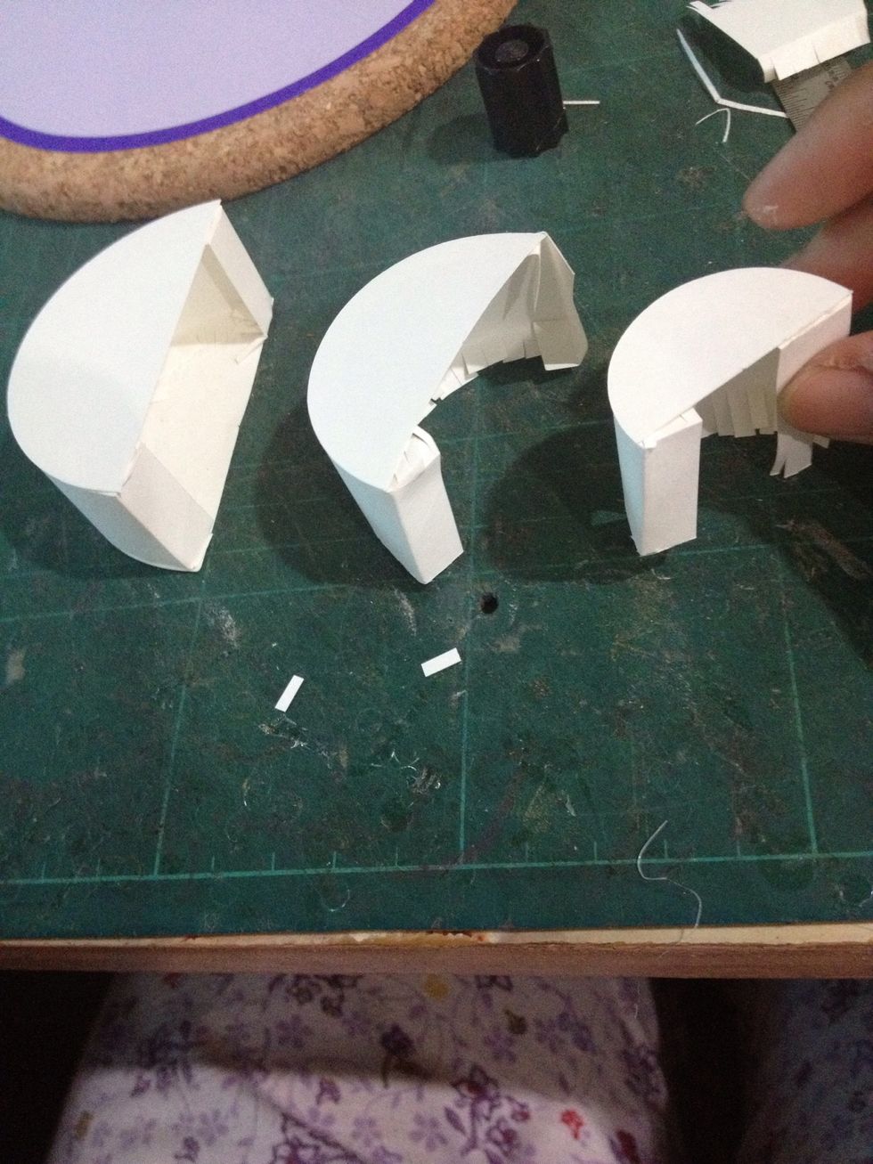 Do the same thing to the 2nd and 3rd smaller semi round. But the different is, you dint have to do the bottom, just the top. (refer to pic)