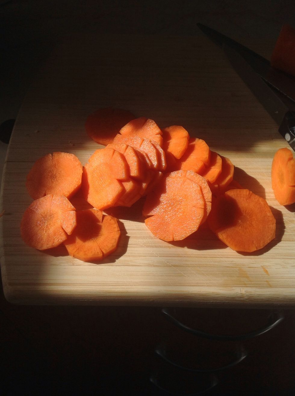 Do the same with carrot. U can add cucumber or white radish