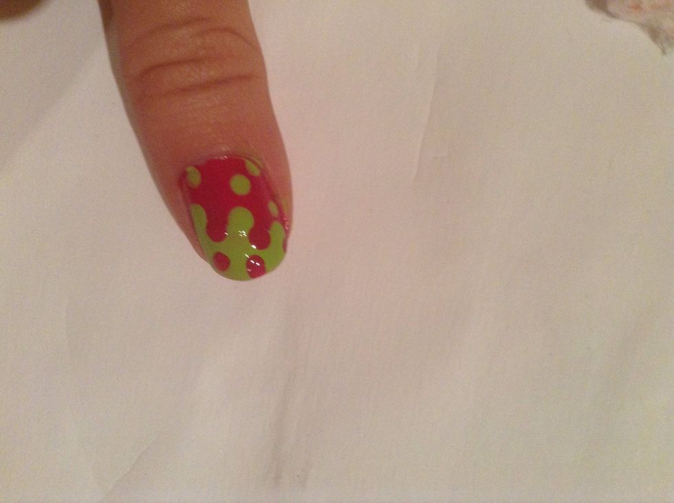 Do the same with pink on the other side, add a top coat, and you're done! This design is super easy, anyone can do it, and it's soooo cool!