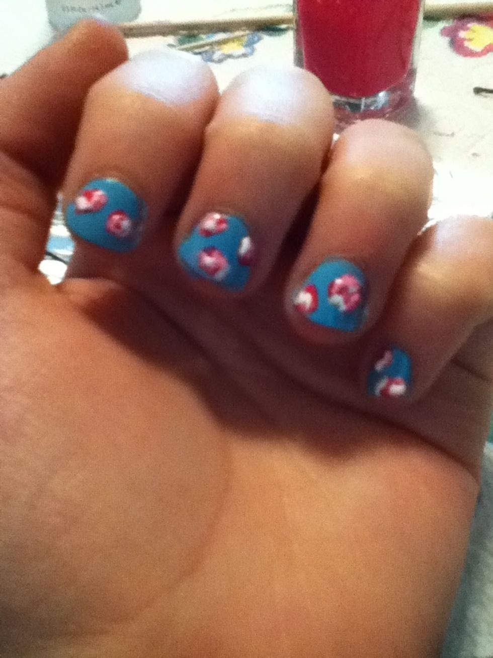 Do the same with the lightest color and the white!