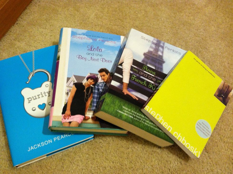 Do you have a lot of books that you want to read but your just not a "good" reader and your to lazy? Well here are some of my tips!