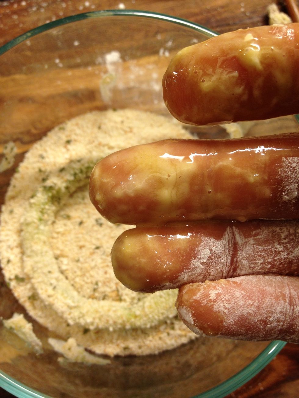 Don't be scared to get a little "sucio". Just keep one hand for wet ingredients and other for dry ones