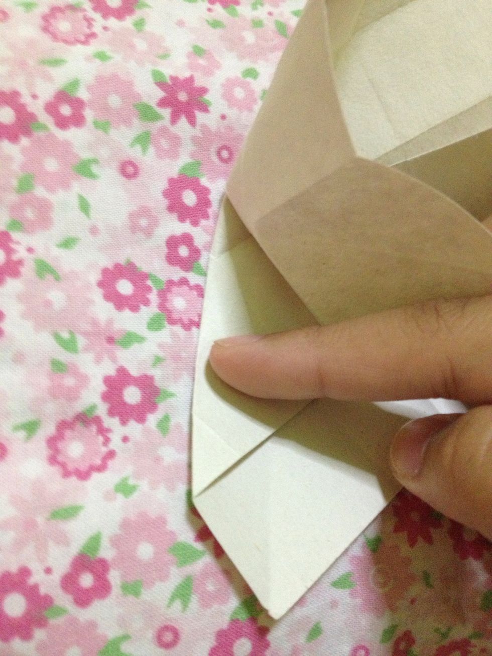Don't forget to fold the outer part. Do the same on the remaining parts.