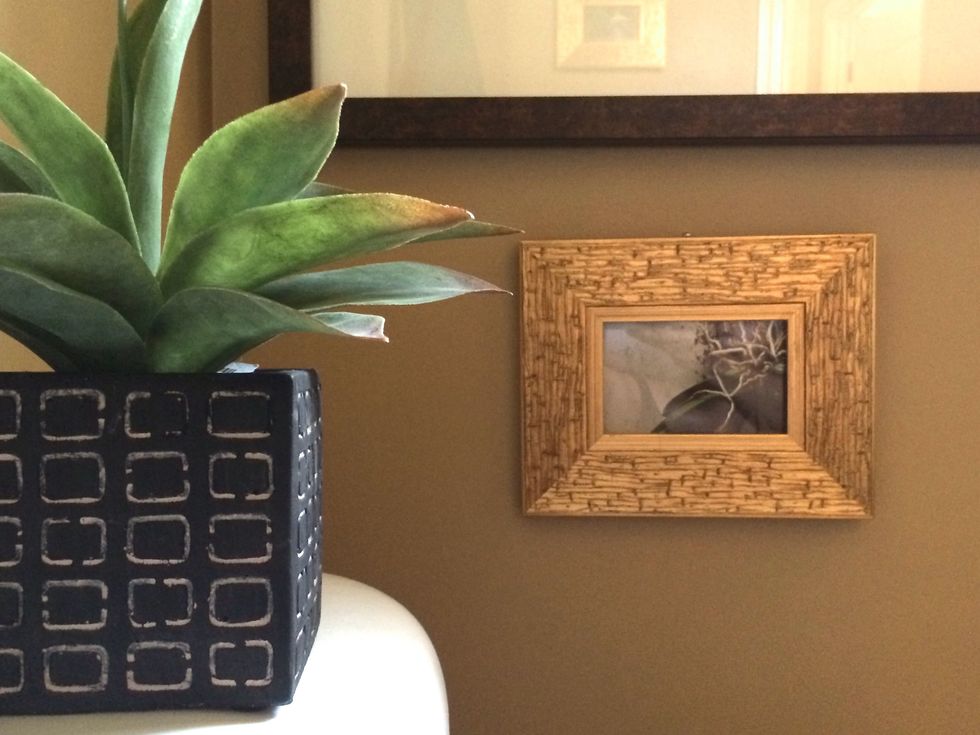 Don't forget to include an organic element like a small plant or bouquet of flowers to bring your small bath to life! For your next project, find inspiration and DIYs on www.blulabelbungalow.com!
