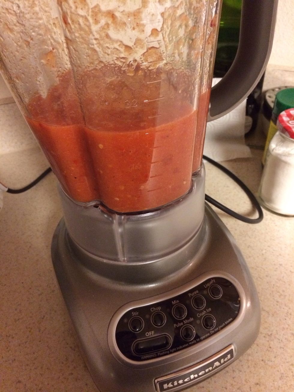 Don't forget to taste it ! To define the taste. Leave the salsa to rest for a bit, meanwhile let's prepare the rest.