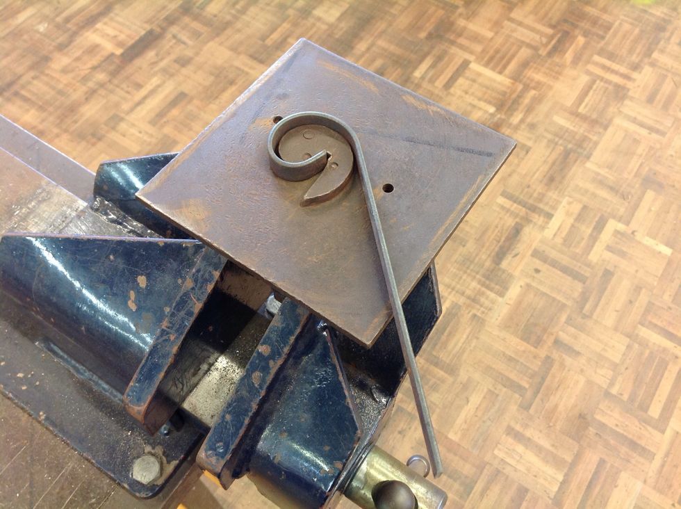 Don't shape too much of the flatbar or the handle would be too small