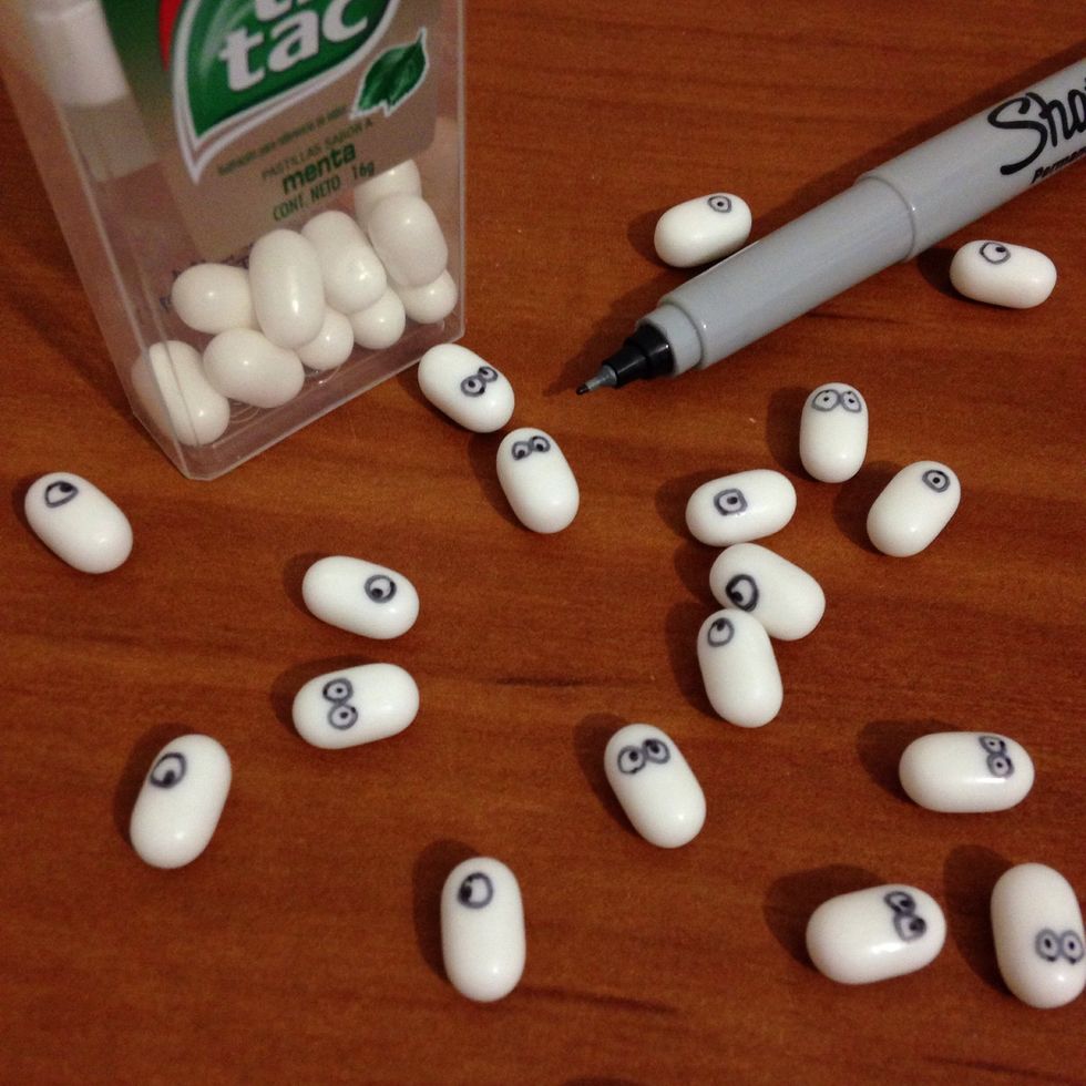 Don't worry if you make a mistake, you can (and will) redraw the eyes later.