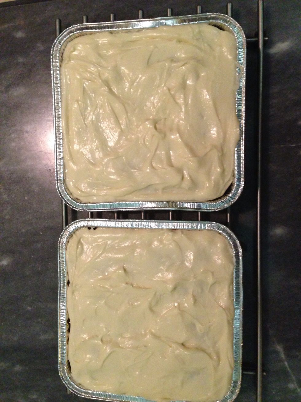 Done! Refrigerate cakes for about an hour - or even overnight! This is really a great "do ahead" dessert. \ud83d\ude0a\ud83d\udc4d