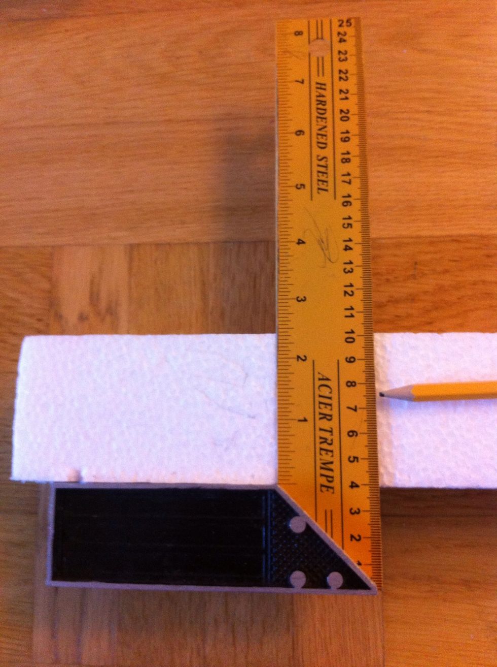 Dra en linje d\u00e4r du ska sk\u00e4ra.