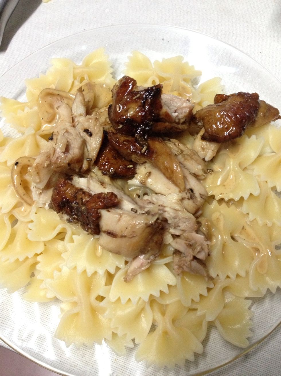 Drain the pasta and pour some of the Alfredo sauce on top and top it off with the chicken. Enjoy! :)