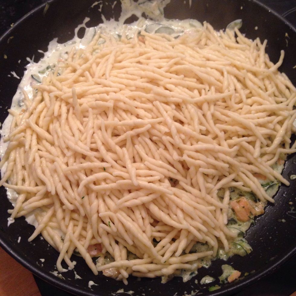 Drain the pasta when "al dente" and add it to the pan, saut\u00e9 for few minutes over low heat