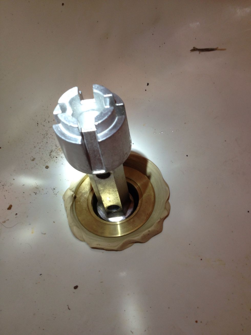 How to replace a drain assembly on a claw foot tub B+C Guides