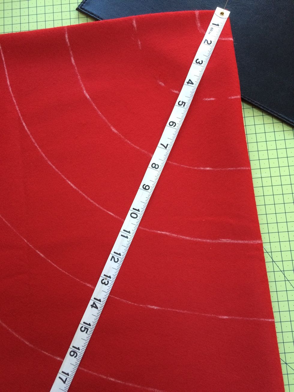 Draw 4 more rings on this 33 inch circle spacing 3 inches apart