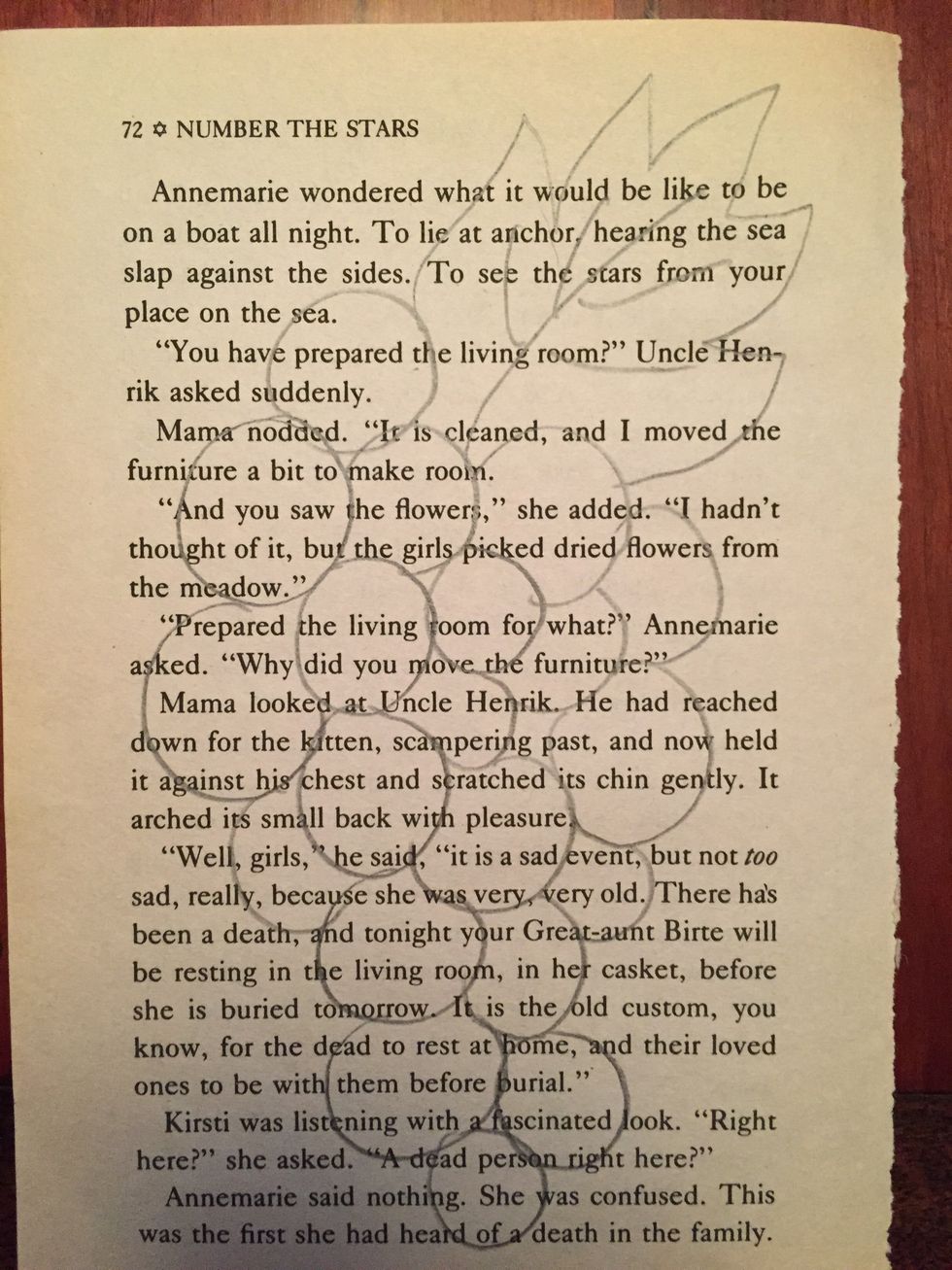 Draw a leaf. Your leaf can be anywhere you want as long as it's attached to your grapes.