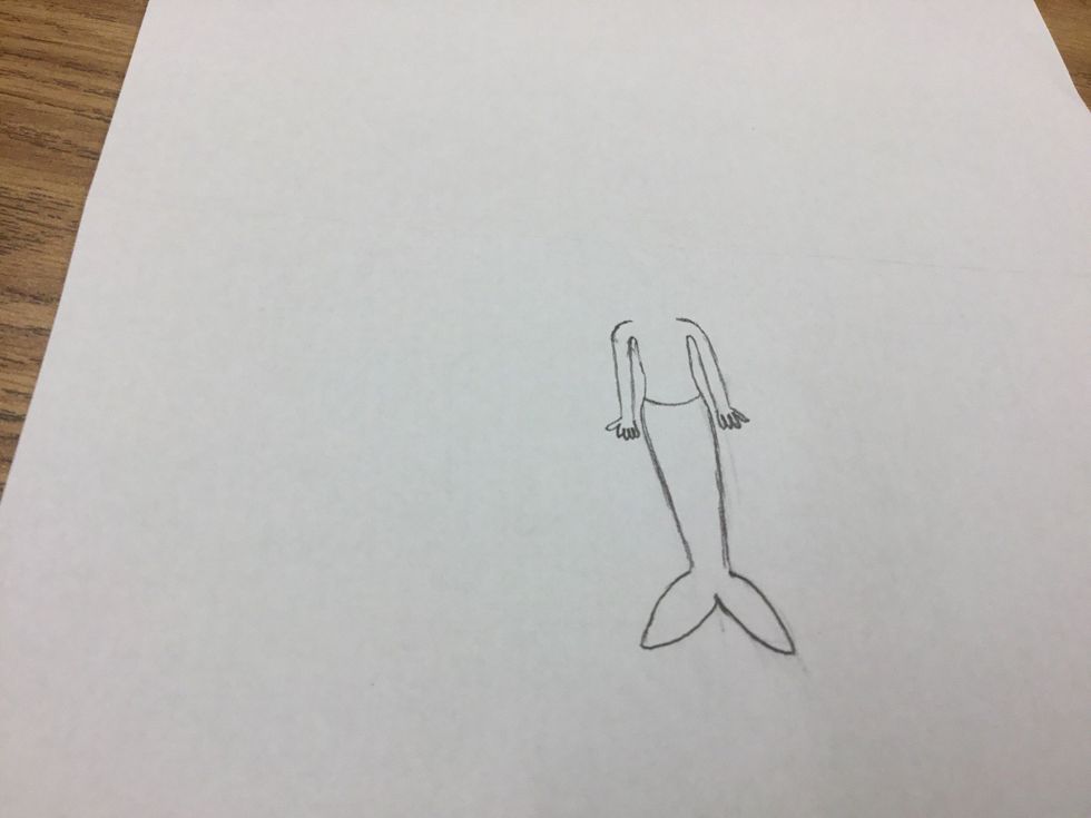 Draw her hands and shoulders
