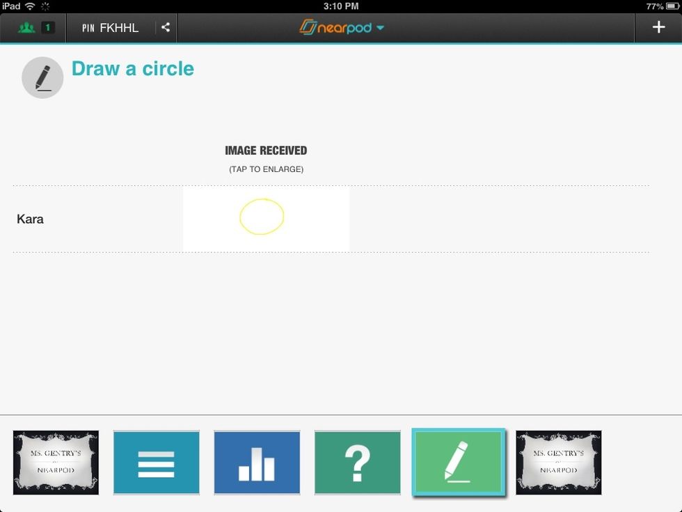 Draw it slides display like this on the teachers iPad.