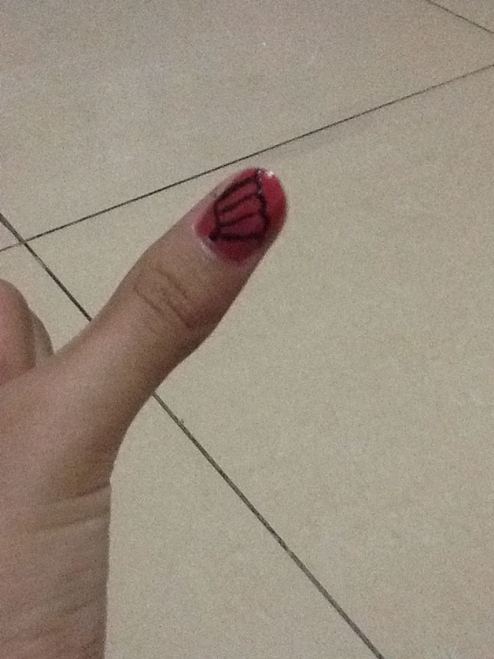 Draw straight lines starting from the ark going to the edge then connect them