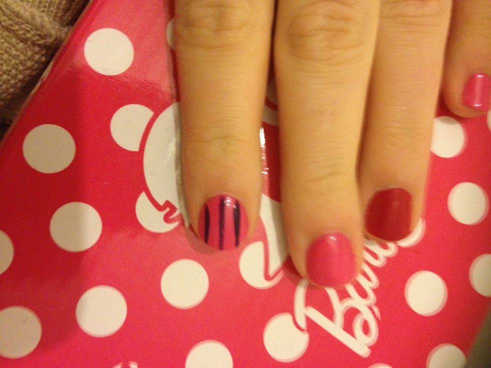 Draw three lines on one finger...