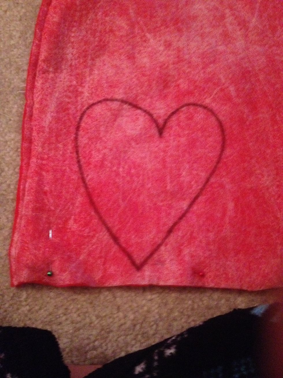 Draw your heart with the sharpie. Not that depending on the fabric or material you use, it will bleed. So do what you got to do.