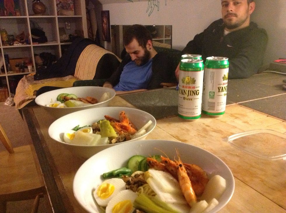 Dress the bowls with the other ingredients.