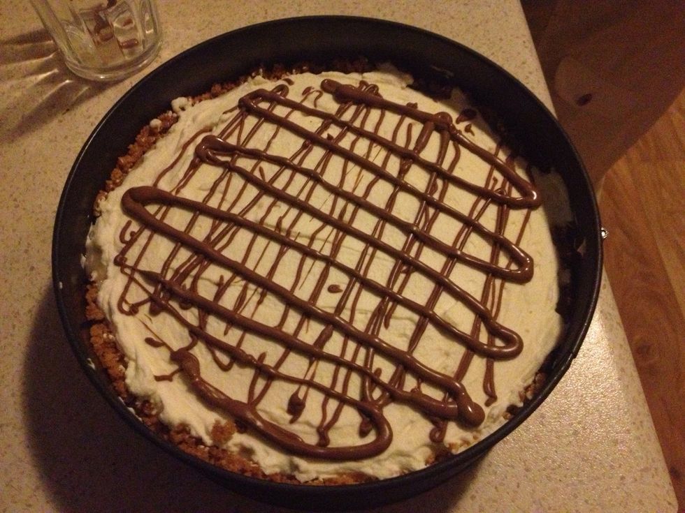 Drizzle chocolate over the top of your pie in any pattern you like, I chose a sort of lattice.