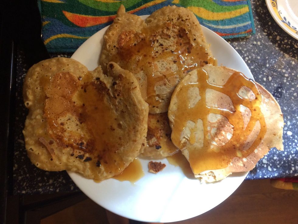 Drizzle honey or syrup and enjoy!