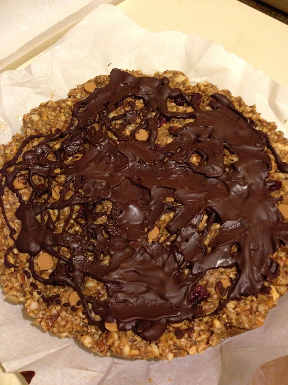 Drizzle melted chocolate onto the bar