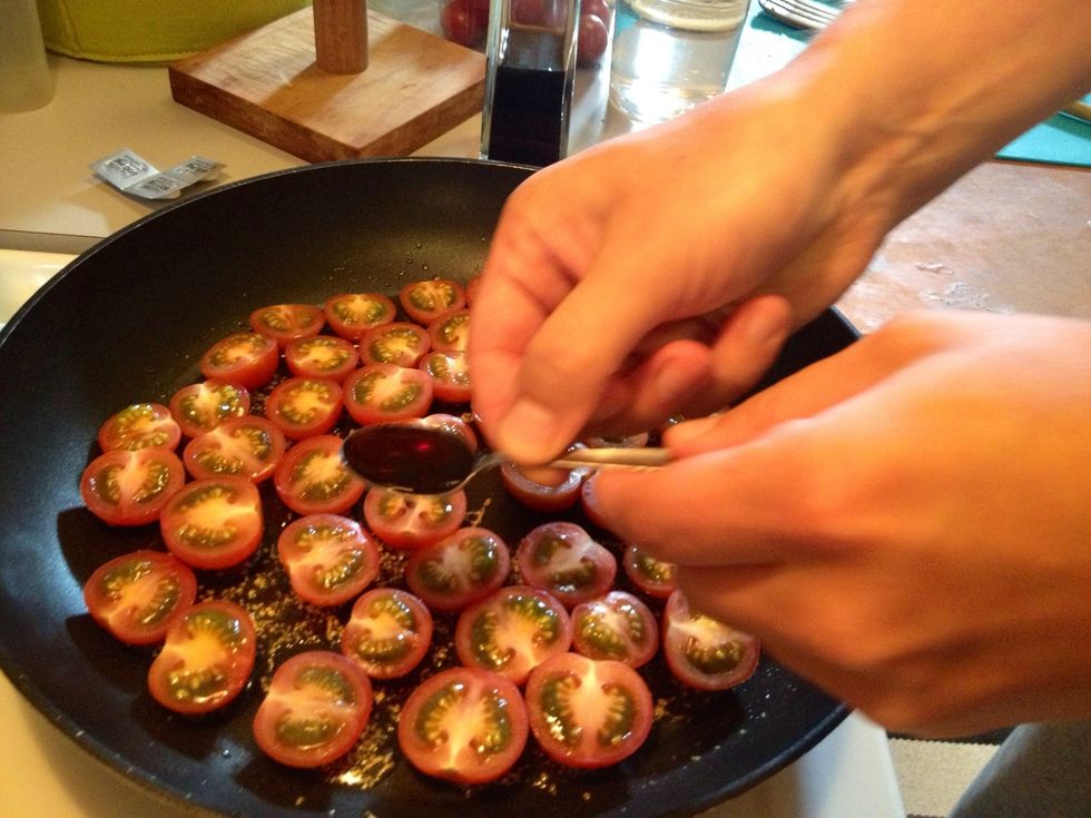 Drizzle the balsamic vinegar on top of the tomatoes.