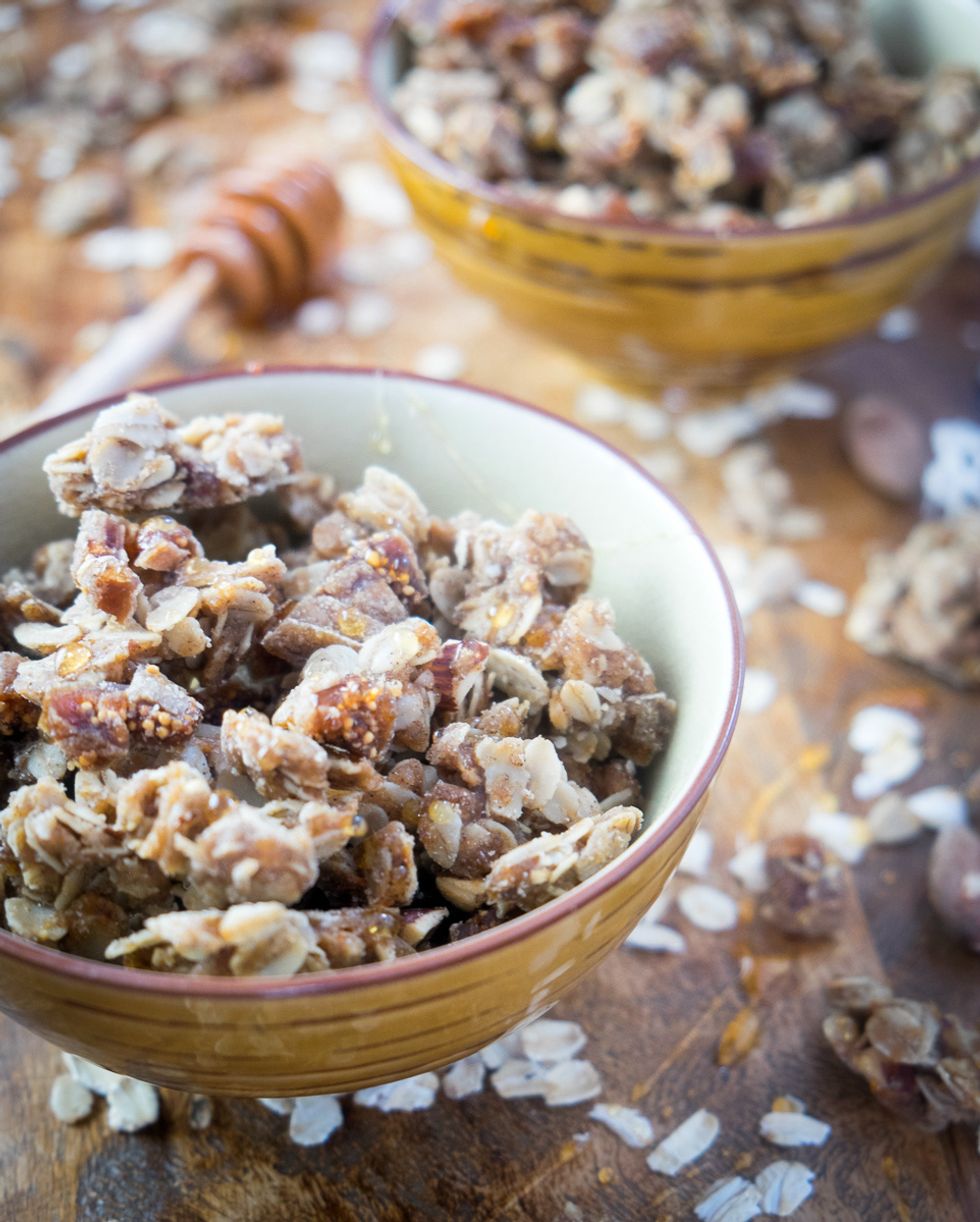 Drizzle with honey. Store in airtight container for up to 2-3 weeks. Enjoy!