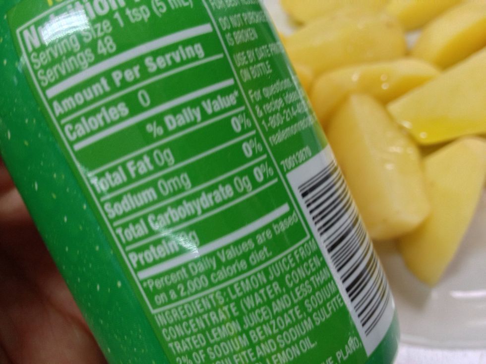 Drizzled with juice of half lemon, but if you happen to use concentate lemon, please combine 2 tsp of concentrate lemon with 3 tsp of water