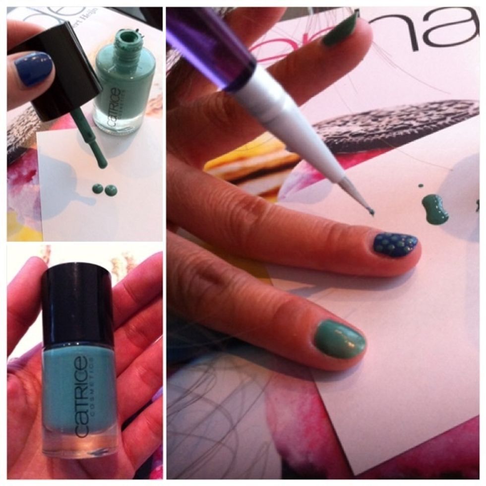 Drop a blob of the green colour on a piece of paper. Use dotter to dip into it and make dots on the blue nails.