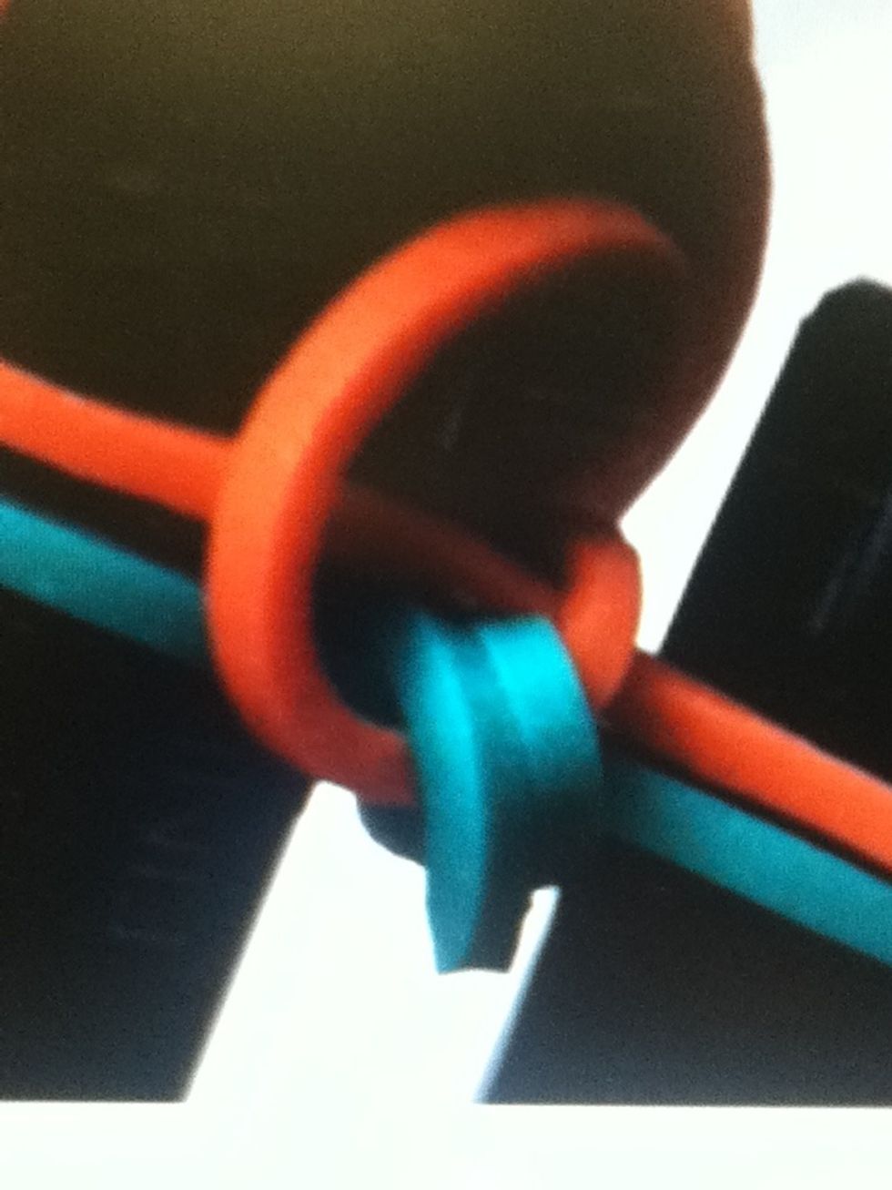 Drop the stitch in the center.