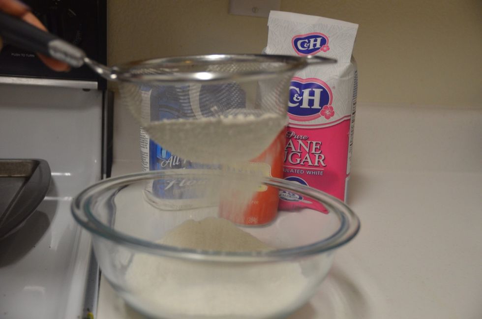 Dry ingredients :-in a bowl Sift flour, baking powder and salt. Mix well and keep it aside.